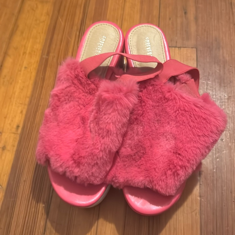 Forever 21 platforms